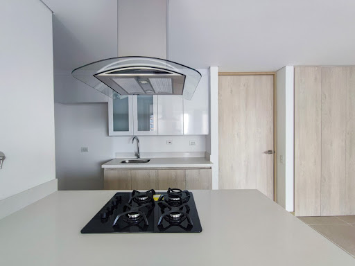 Apartamento en arriendo en Loma De Las Brujas, Envigado · foto 5 de 18