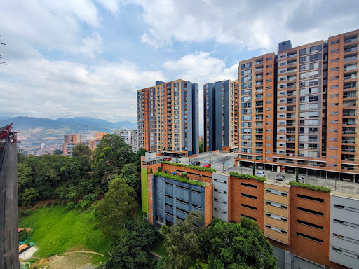Apartamento en arriendo en Loma De Las Brujas, Envigado · foto 16 de 18