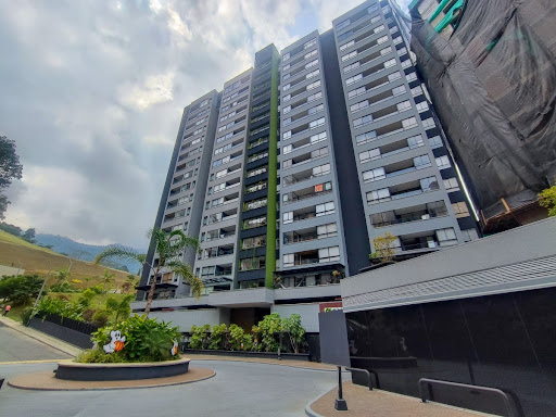 Apartamento en arriendo en Loma De Las Brujas, Envigado · foto 17 de 18