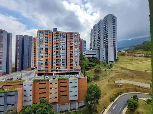 Apartamento en arriendo en Loma De Las Brujas, Envigado · foto 18 de 18