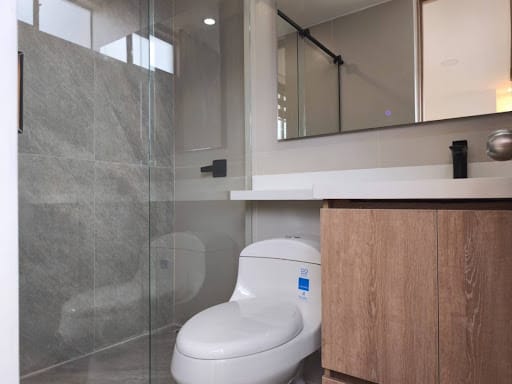 Apartamento de 3 alcobas en arriendo en Loma De San Jose, Sabaneta, 79 m² · foto 14 de 19