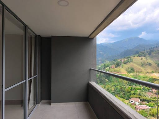 Apartamento de 3 alcobas en arriendo en Loma De San Jose, Sabaneta, 79 m² · foto 17 de 19