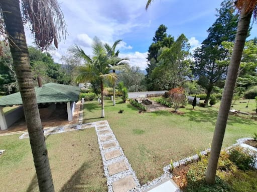 Casa de 5 alcobas en arriendo en San Jose, Guarne, 250 m² · foto 11 de 24