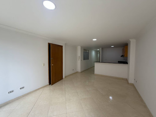Apartamento en arriendo en El Portal, Envigado · foto 3 de 12