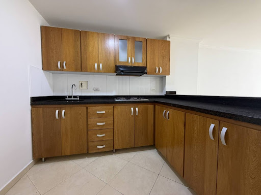Apartamento en arriendo en El Portal, Envigado · foto 4 de 12