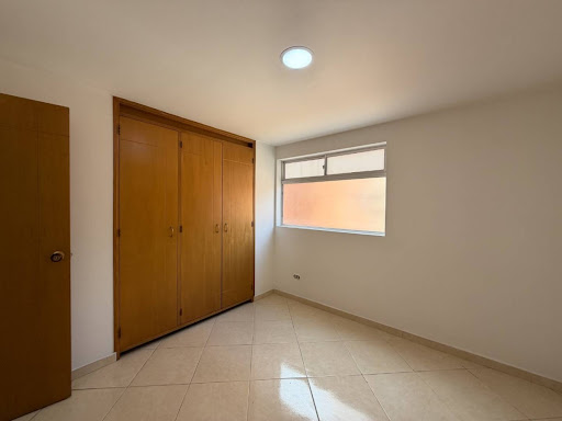 Apartamento en arriendo en El Portal, Envigado · foto 5 de 12