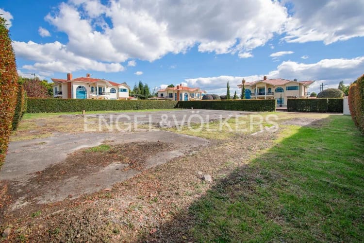 Lote en venta en Chuntame, Cajicá · foto 3 de 14