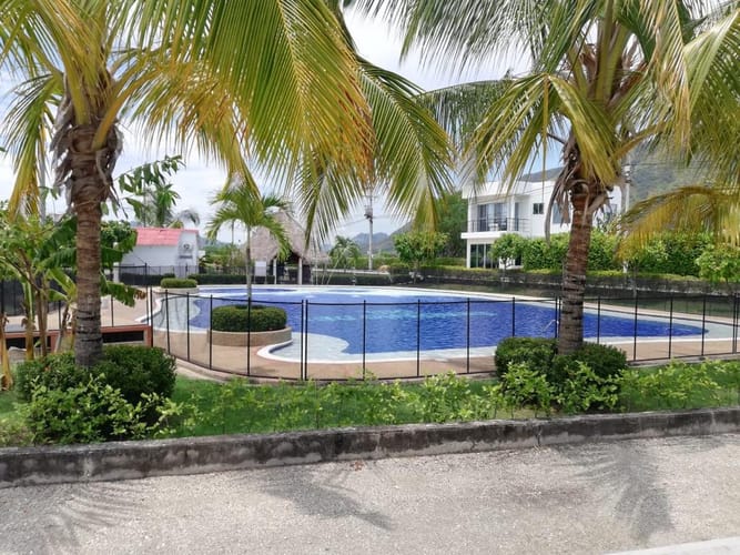 Casa de 5 alcobas en venta en Santander, Girardot, 153 m² · foto 8 de 22
