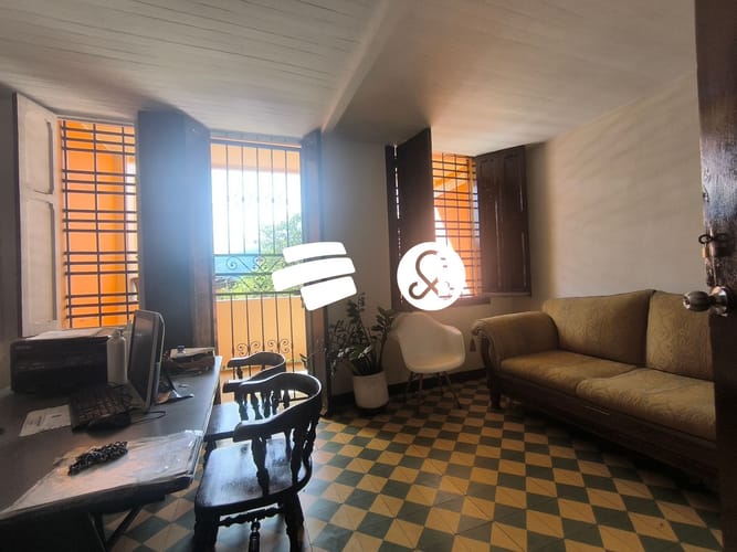 Casa de 11 alcobas en venta en Los Angeles, Medellín, 372 m² · foto 3 de 24