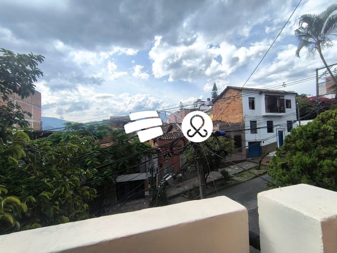Casa de 11 alcobas en venta en Los Angeles, Medellín, 372 m² · foto 10 de 24