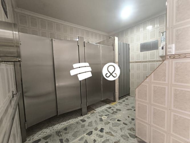 Casa de 11 alcobas en venta en Los Angeles, Medellín, 372 m² · foto 21 de 24