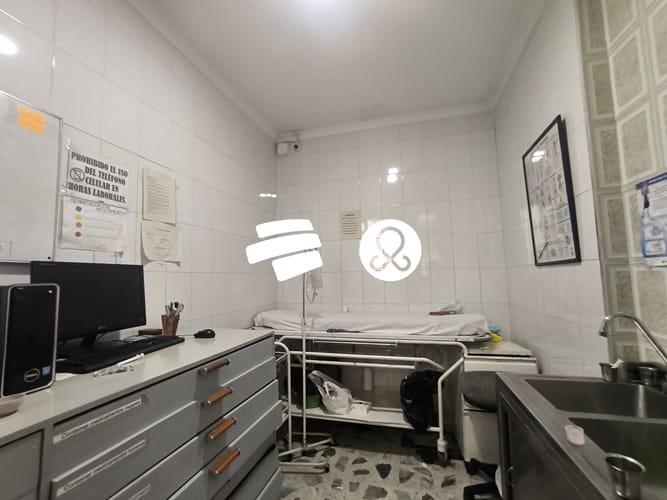 Casa de 11 alcobas en venta en Los Angeles, Medellín, 372 m² · foto 22 de 24