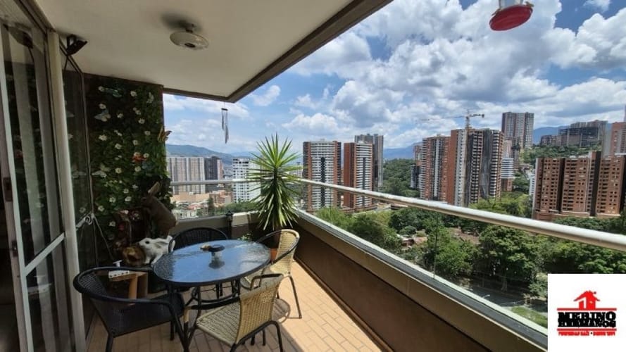 Apartamento de 3 alcobas en venta en San Jose, Sabaneta, 102 m² · foto 3 de 24