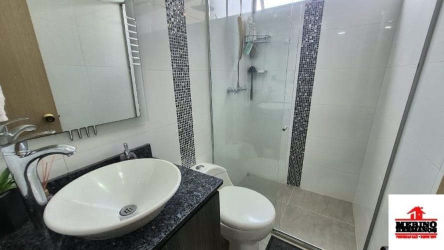 Apartamento de 3 alcobas en venta en San Jose, Sabaneta, 102 m² · foto 11 de 24