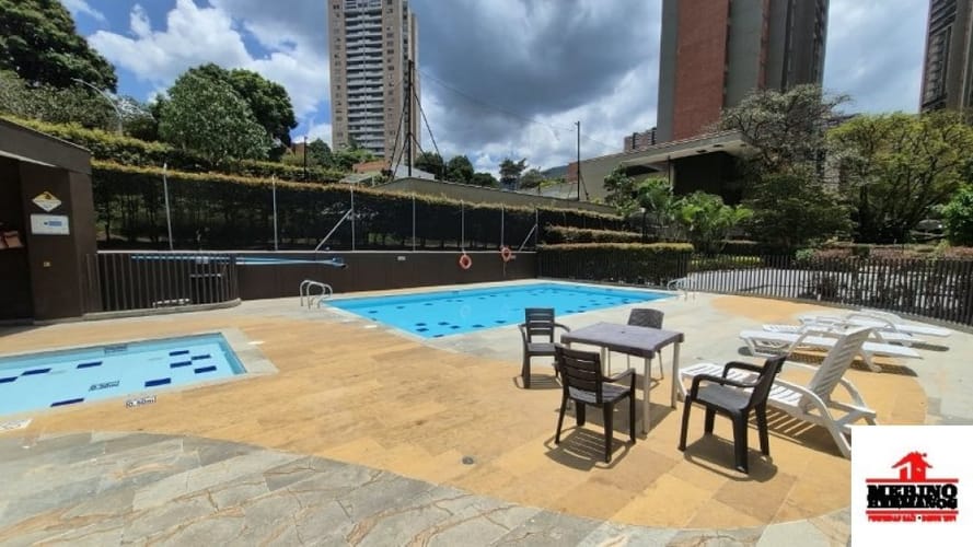 Apartamento de 3 alcobas en venta en San Jose, Sabaneta, 102 m² · foto 14 de 24