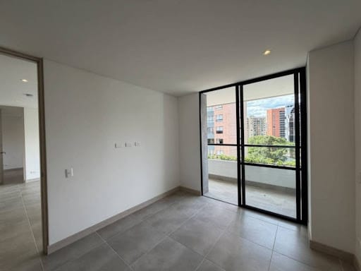 Apartamento de 2 alcobas en arriendo en Los Balsos, Medellín, 87 m² · foto 5 de 14