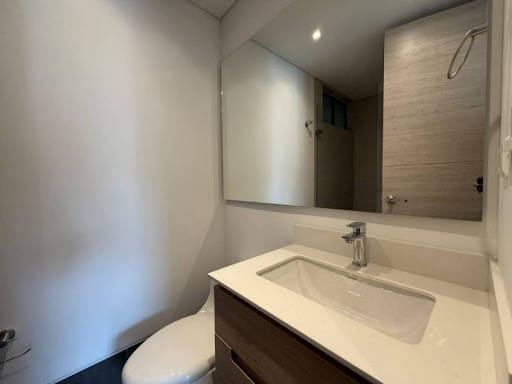 Apartamento de 2 alcobas en arriendo en Los Balsos, Medellín, 87 m² · foto 13 de 14