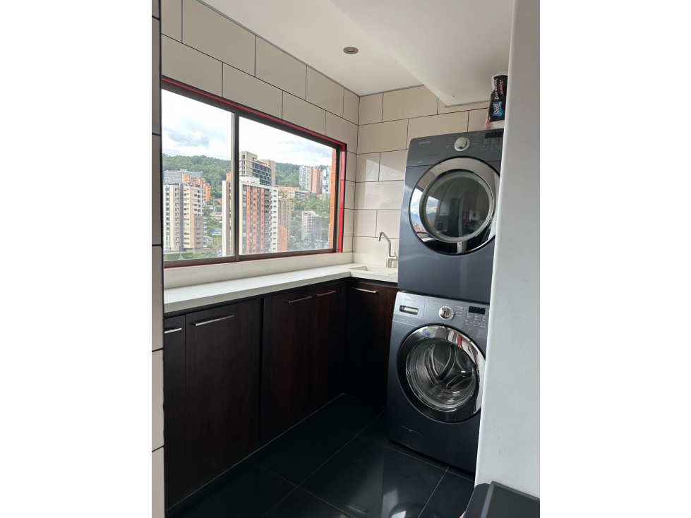 Apartamento en arriendo en El Poblado, Medellín · foto 18 de 18