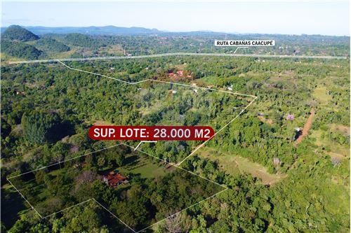 EN VENTA CASA EN ATYRA COMPAÑÍA CABAÑAS Propiedad de gran infraestructura en entorno natural - foto 3
