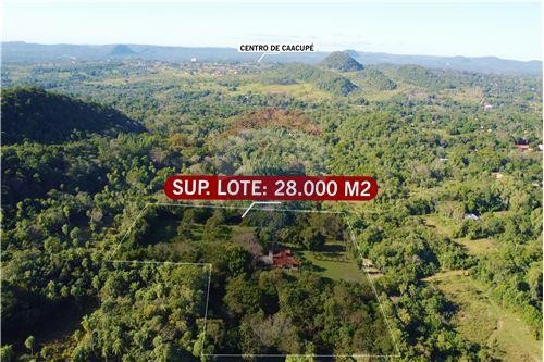 EN VENTA CASA EN ATYRA COMPAÑÍA CABAÑAS Propiedad de gran infraestructura en entorno natural - foto 4