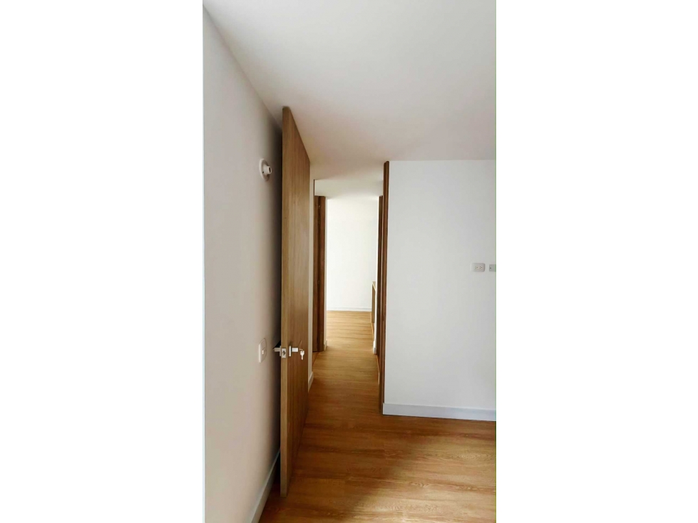 Apartamento en venta en Santa Lucia, Bogotá · foto 8 de 24