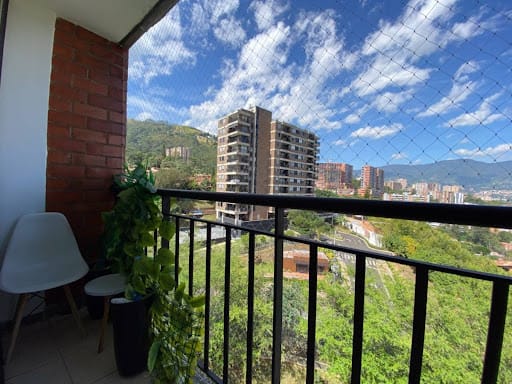 Apartamento de 3 alcobas en venta en Las Antillas, Envigado, 61 m² · foto 11 de 14