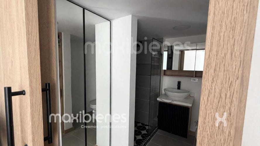Apartamento de 2 alcobas en arriendo en San Gabriel, Medellín, 54 m² · foto 3 de 10