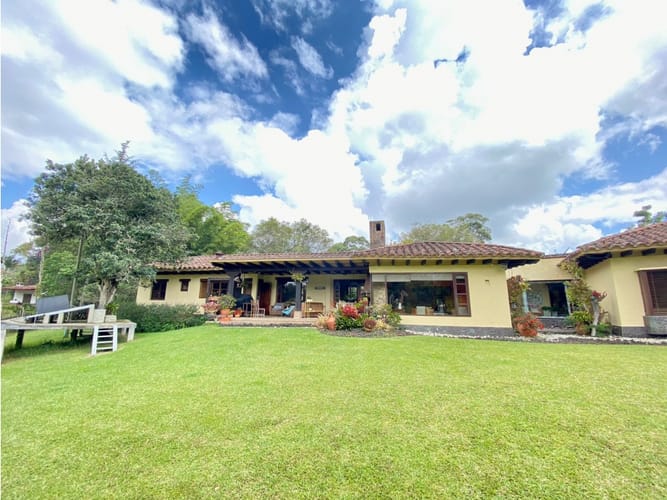 Casa de 4 alcobas en venta en Llano Grande, Rionegro, 470 m² · foto 3 de 24