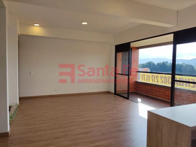 Apartamento de 3 alcobas en venta en Centro, Rionegro, 90 m² · foto 4 de 10