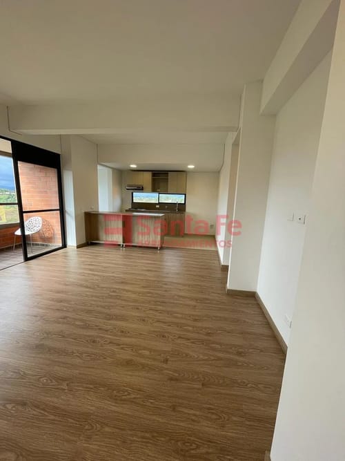 Apartamento de 3 alcobas en venta en Centro, Rionegro, 90 m² · foto 5 de 10