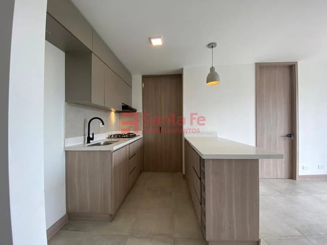 Apartamento de 3 alcobas en venta en Centro, Rionegro, 49 m² · foto 5 de 9