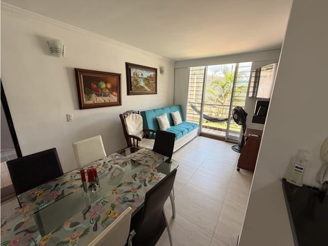 Apartamento de 3 alcobas en venta en Ub. Parque Central, Girardot, 78 m² · foto 2 de 24