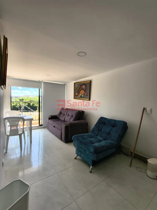 Apartamento de 3 alcobas en venta en Centro, Rionegro, 58 m² · foto 2 de 10