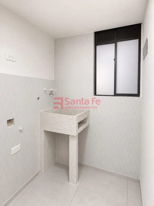 Apartamento de 3 alcobas en venta en Centro, Rionegro, 58 m² · foto 4 de 10