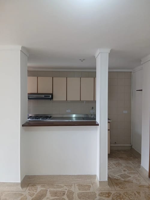 Apartamento de 2 alcobas en arriendo en Laureles, Medellín, 57 m² · foto 4 de 10