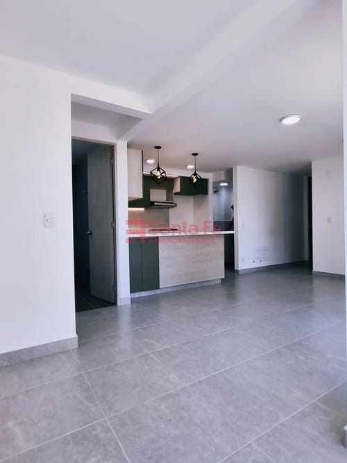 Apartamento de 2 alcobas en venta en Centro, Rionegro, 52 m² · foto 2 de 10