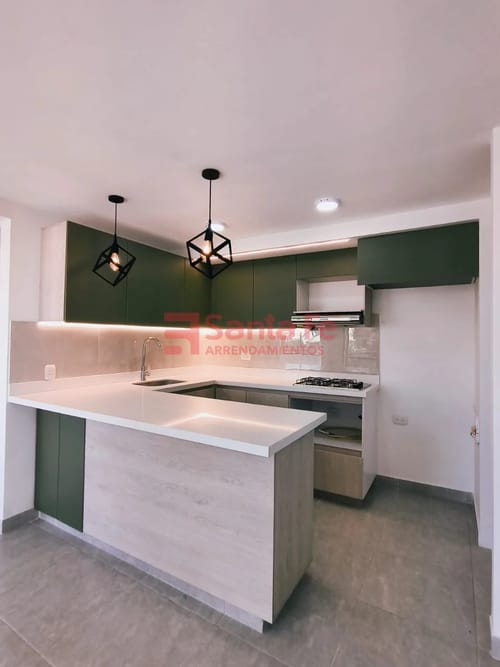 Apartamento de 2 alcobas en venta en Centro, Rionegro, 52 m² · foto 3 de 10