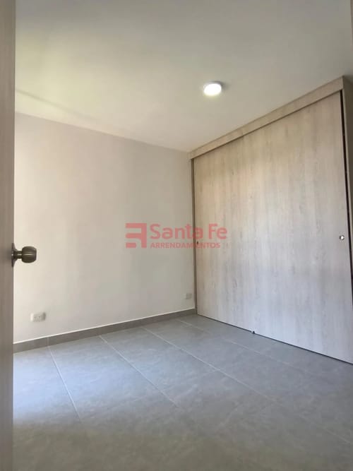 Apartamento de 2 alcobas en venta en Centro, Rionegro, 52 m² · foto 7 de 10