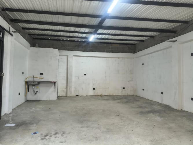 Bodega en arriendo en La Loma, Medellín, 50 m² · foto 2 de 3