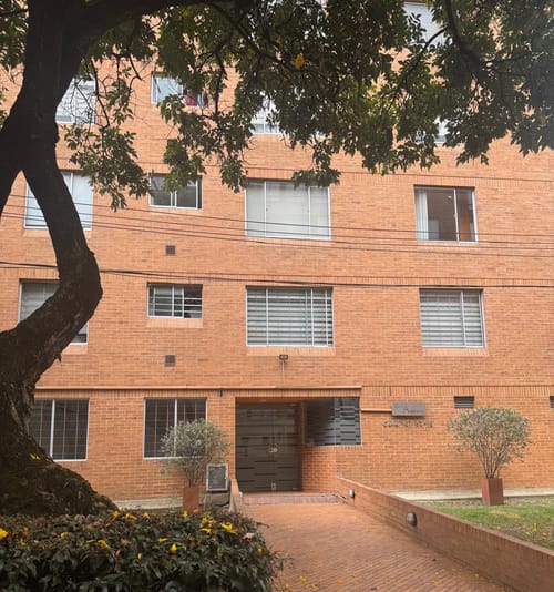 Apartamento de 3 alcobas en arriendo en Ilarco, Bogotá, 92 m² · foto 3 de 14