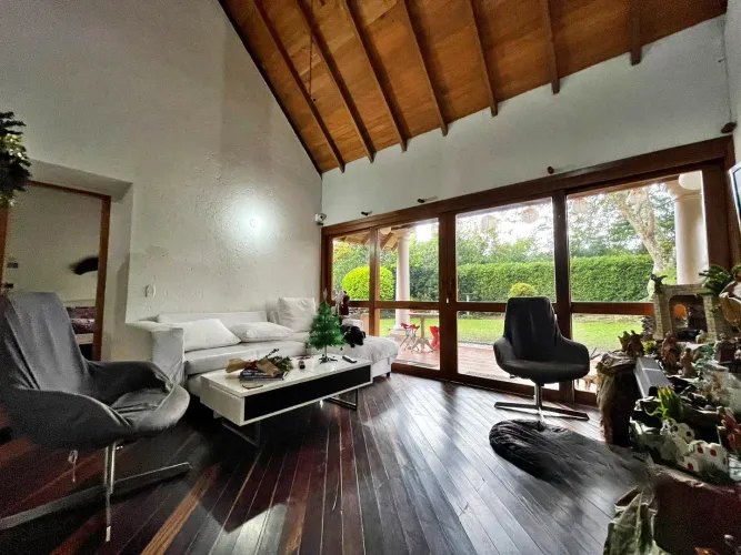 Casa de 3 alcobas en venta en Llano Grande, Rionegro, 600 m² · foto 3 de 24