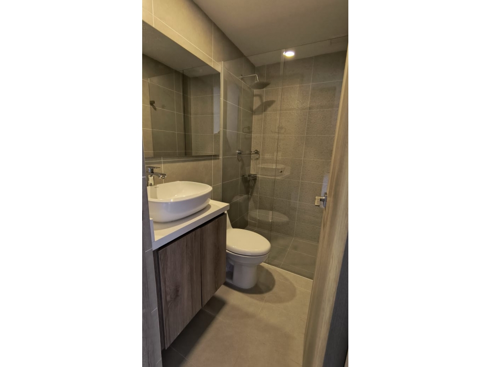 Apartamento en arriendo en Ciudad Del Río, Medellín · foto 13 de 16
