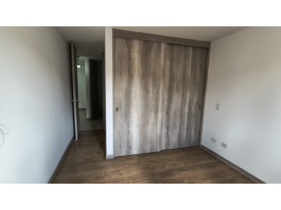 Apartamento en arriendo en Ciudad Del Río, Medellín · foto 15 de 16
