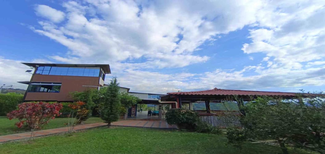Edificio en arriendo en Cervantes, Manizales, 900 m² · foto 9 de 9