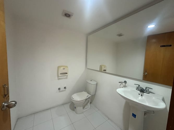 Local en arriendo en Palogrande, Manizales, 370 m² · foto 2 de 24