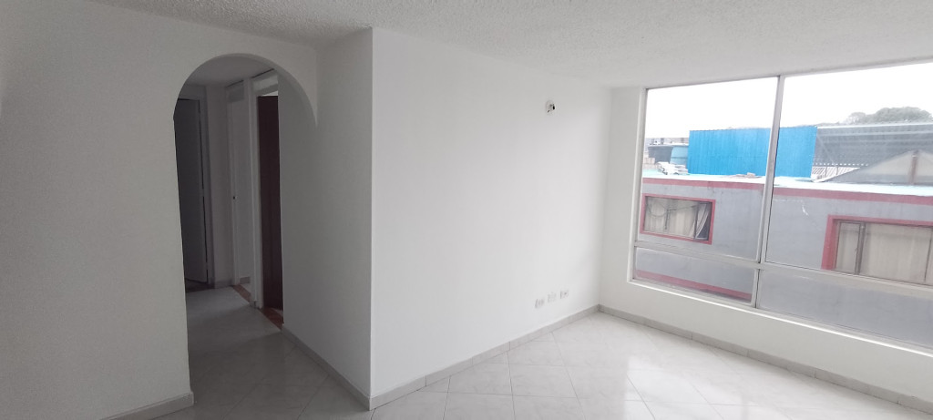 Apartamento en venta en Villa Luz, Bogotá · foto 2 de 24