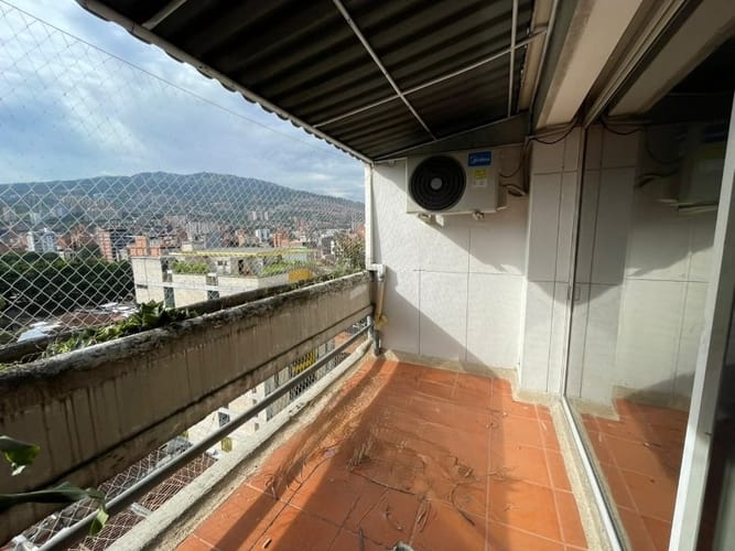 Local en arriendo en Laureles, Medellín, 37 m² · foto 6 de 6