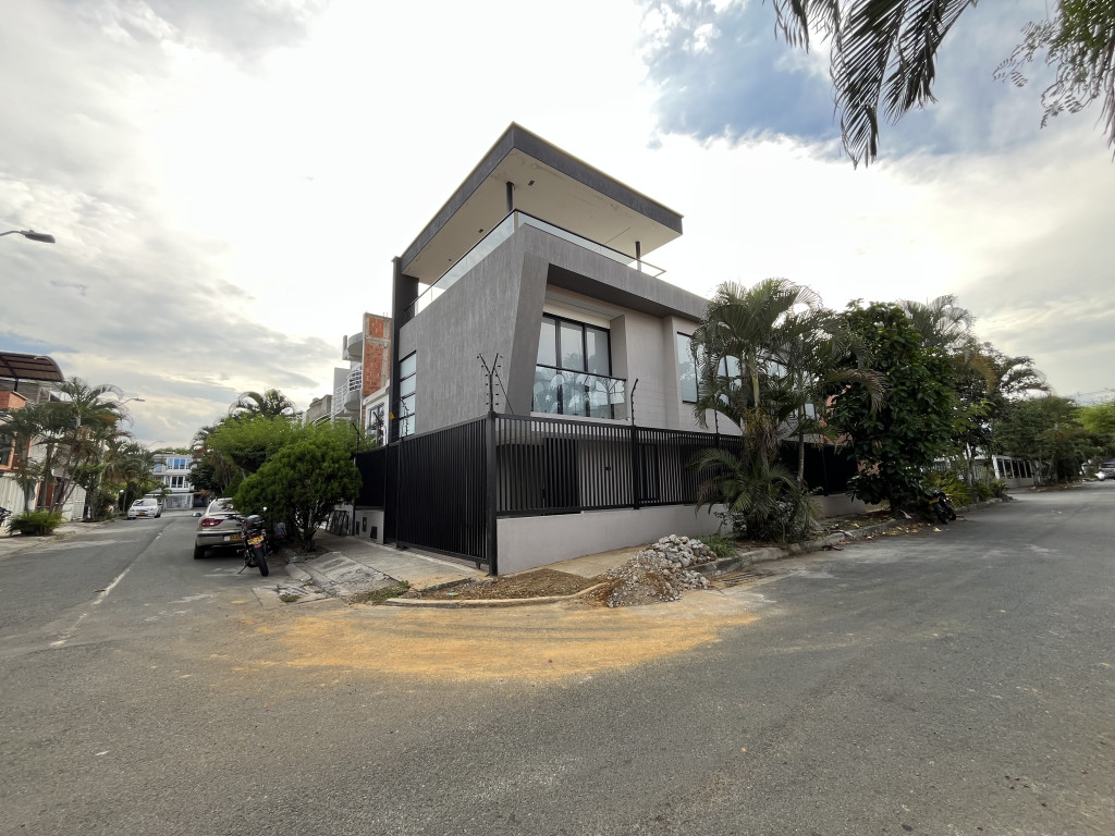 Casa en Arriendo en Ciudad 2000, Cali en Ciudad 2000