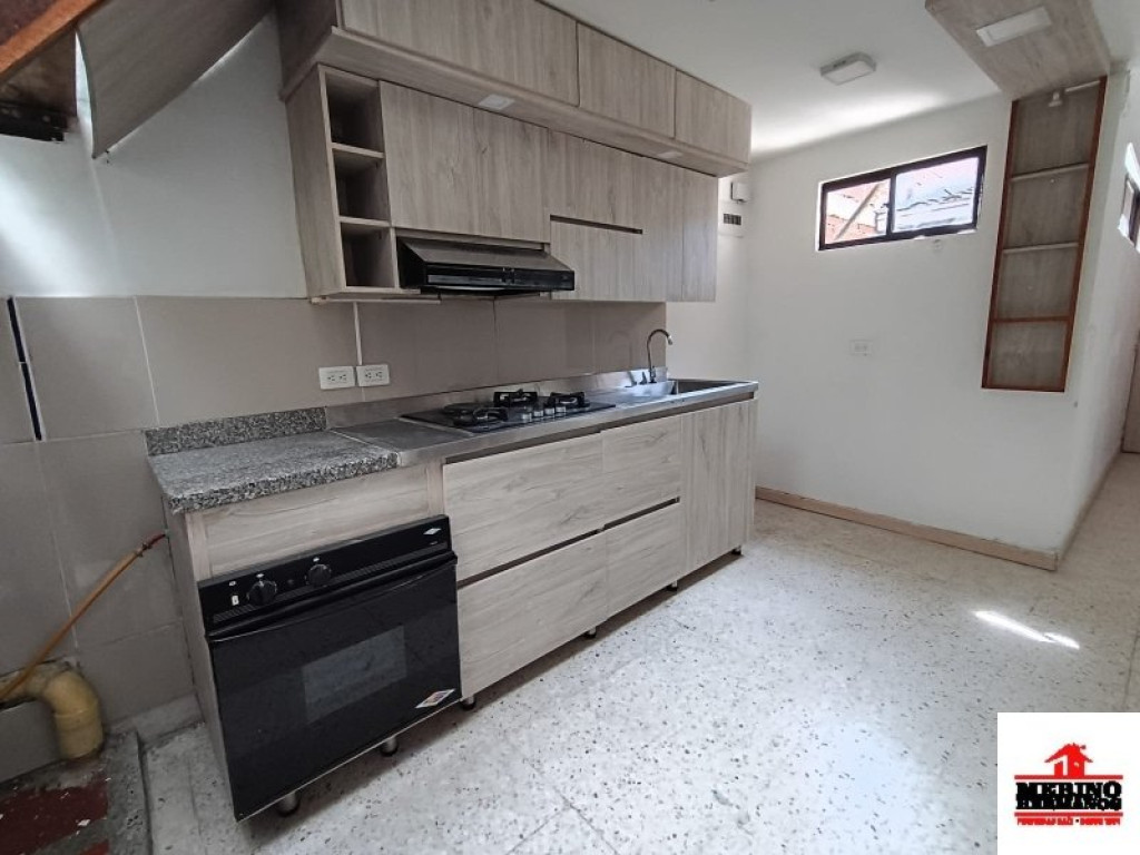 Apartamento de 4 habitaciones en arriendo en Santa Mónica, Medellín — imagen 1 de 16