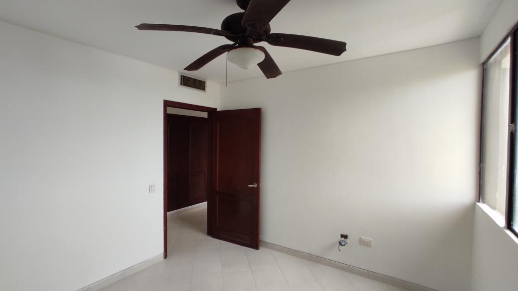 Apartamento en venta en Pradomar, Atlántico · foto 13 de 21